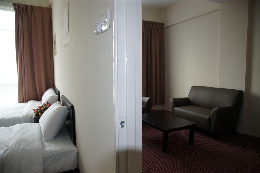World Youth Hotel Ayer Keroh Eksteriør bilde