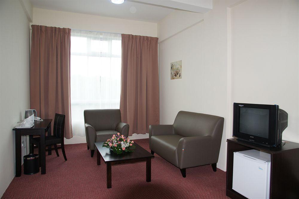 World Youth Hotel Ayer Keroh Eksteriør bilde