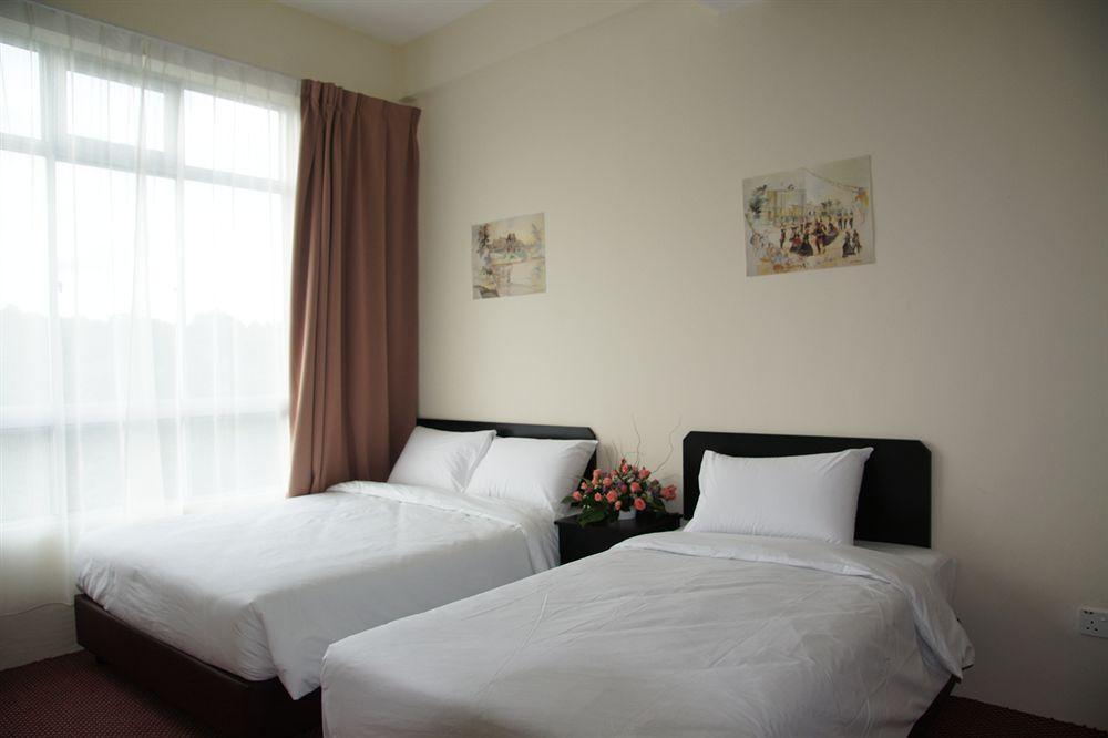 World Youth Hotel Ayer Keroh Eksteriør bilde