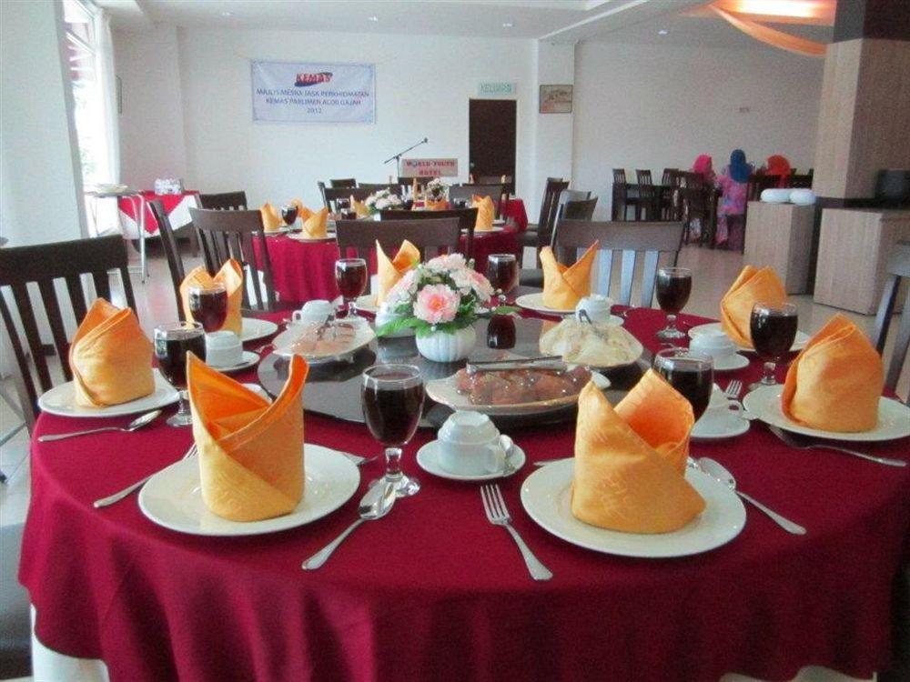 World Youth Hotel Ayer Keroh Eksteriør bilde