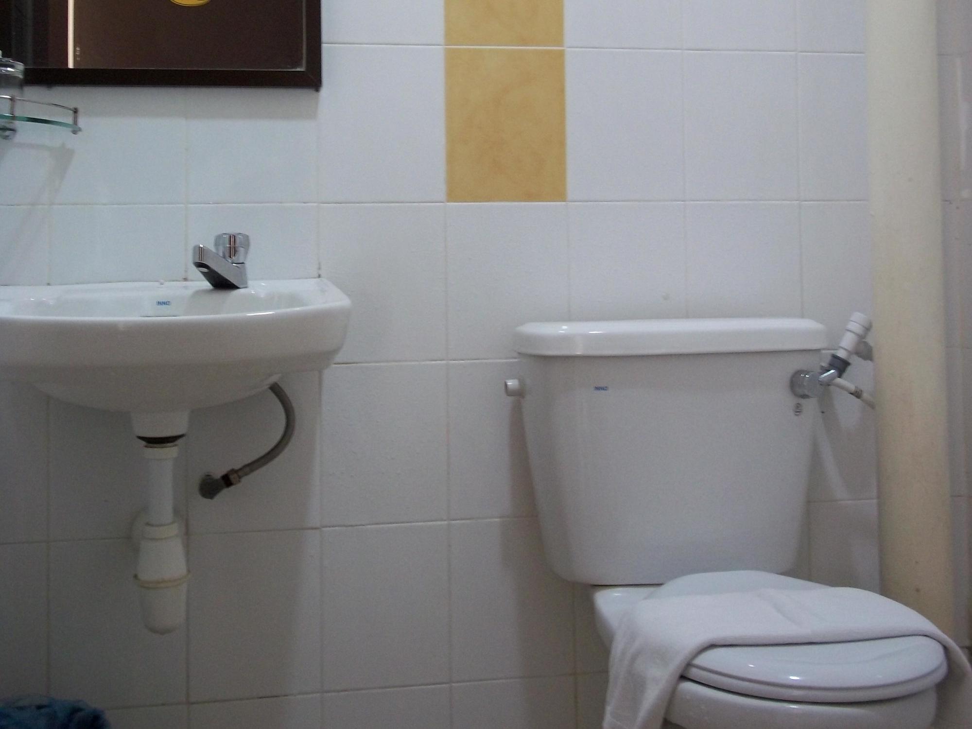 World Youth Hotel Ayer Keroh Eksteriør bilde