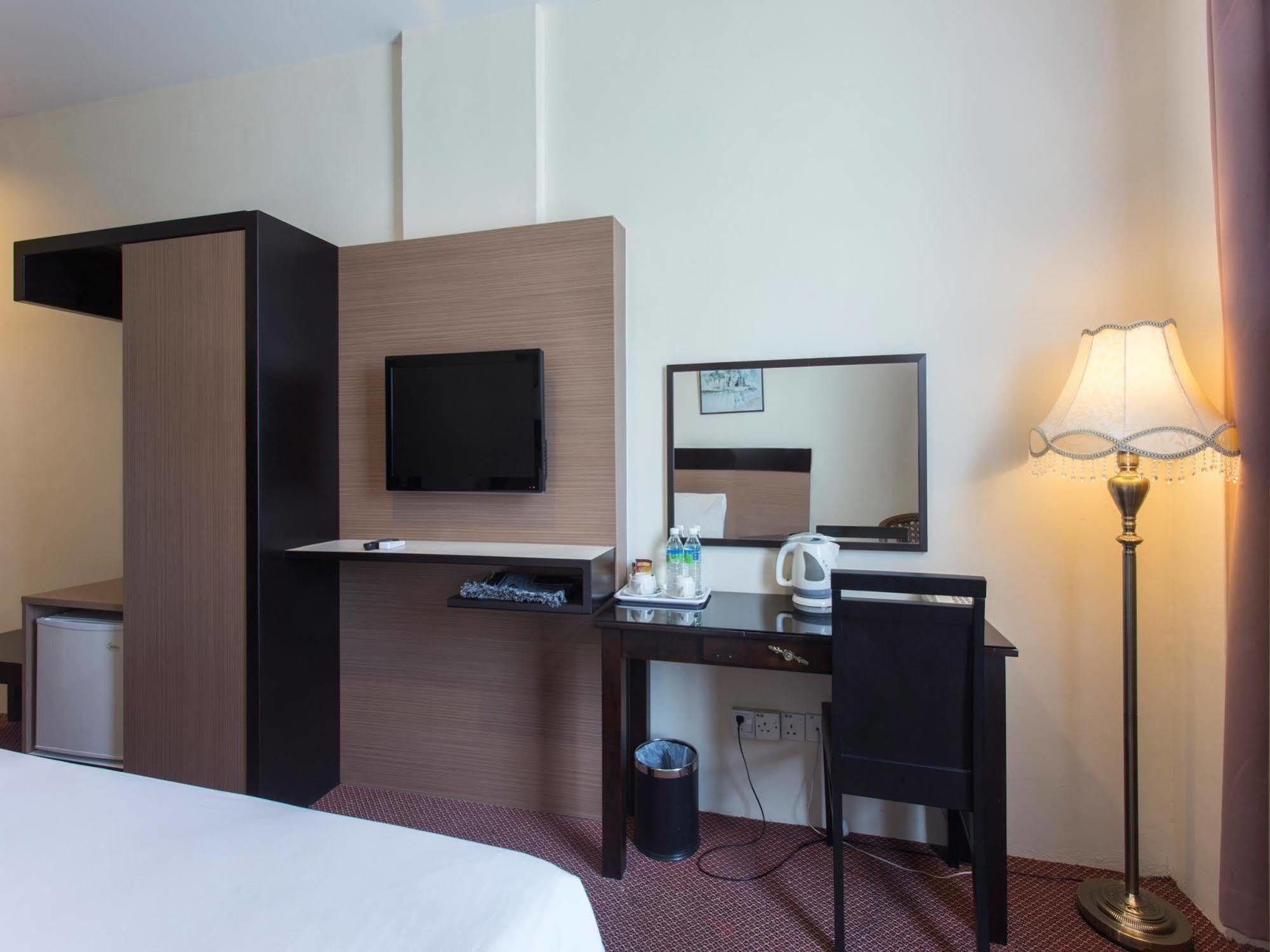 World Youth Hotel Ayer Keroh Eksteriør bilde