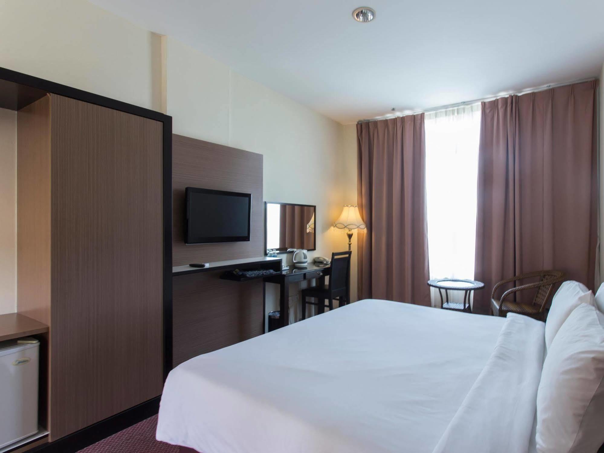 World Youth Hotel Ayer Keroh Eksteriør bilde