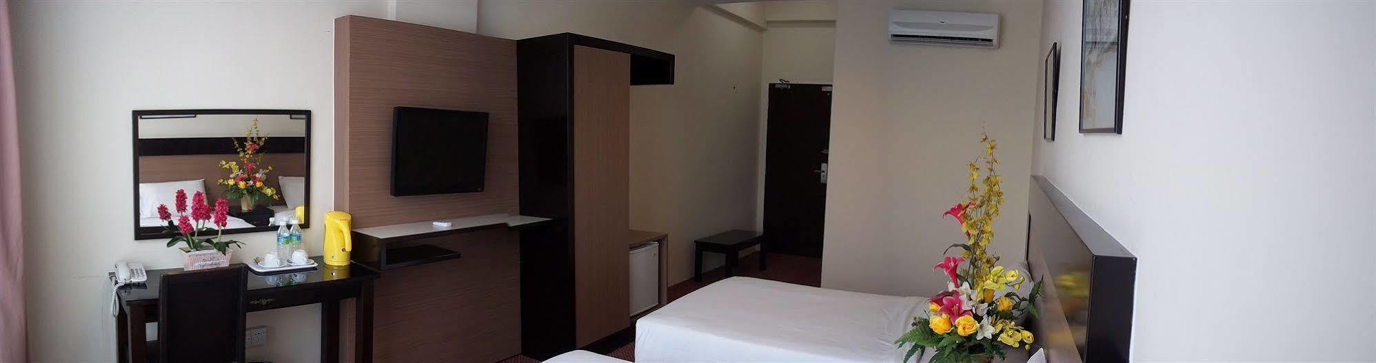 World Youth Hotel Ayer Keroh Eksteriør bilde